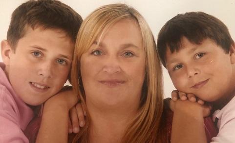 Alby with his mum and brother