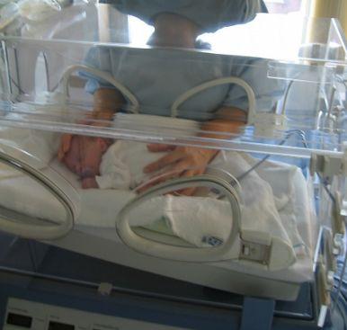 premature baby in hospital 