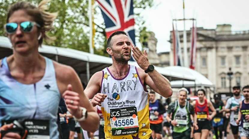 Harry Judd running in the London Marathon 2024