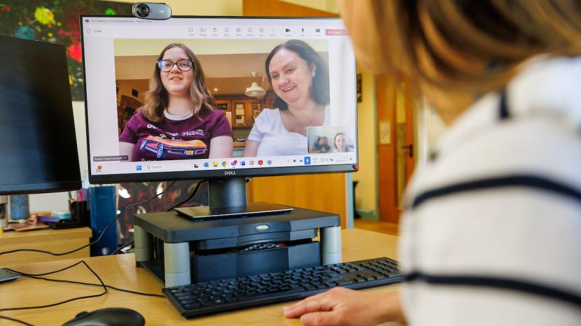Amy and her mum on a computer screen on a Teams call