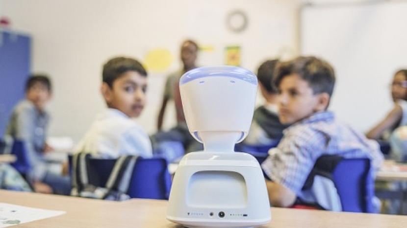 Robot in classroom